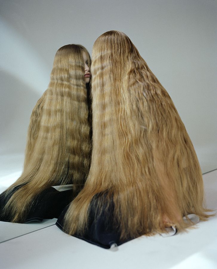 Fotografia dalla serie "Hair", Greta Ilieva