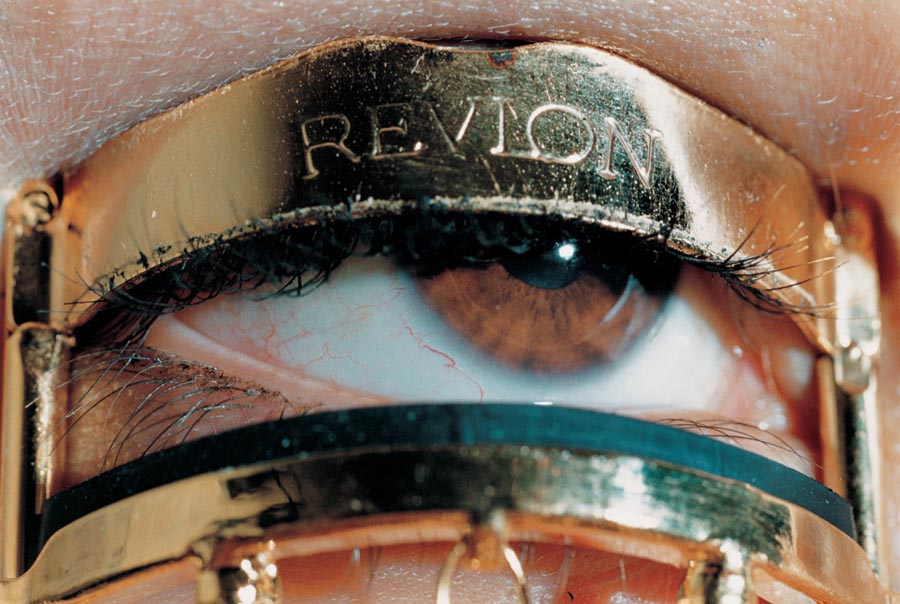 "Revlon" dalla "Closer", Elinor Carucci, 1997